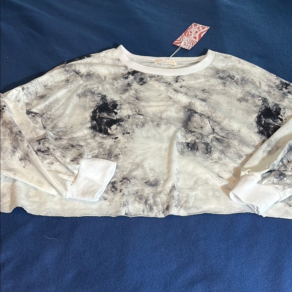 Tie die cropped sweatshirt